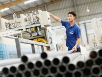 Ngành nhựa giành giật thị phần trên sân nhà