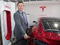 Ba mũi nhọn giúp Tesla thống trị cả thế giới