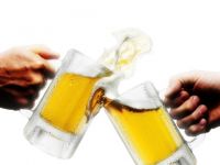 Bia ngoại - bia nội: Cuộc chiến đường vòng để thâu tóm, cá lớn nuốt cá bé