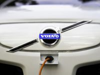 Volvo bắt đầu tham gia cuộc chơi xe điện