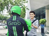 GrabBike hạ giá cước, “đánh phủ đầu” UberMoto