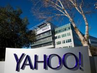 Lỗ nặng, Yahoo tiến gần hơn đến khả năng bị thâu tóm