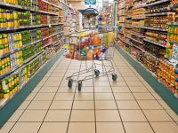 FMCG Monitor 06/2016: Ngành hàng Thực phẩm là động lực chính của tăng trưởng FMCG