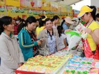 Hàng Việt nguy cơ bị soán ngôi tại các chợ