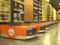 Amazon sử dụng 45.000 robot làm việc ở các kho chứa hàng khổng lồ