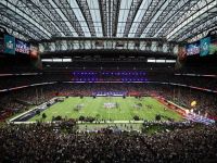 Quảng cáo mang thông điệp chính trị tới sự kiện Super Bowl