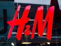 Zara - H&M - thương hiệu thời trang bình dân giá trị nhất thế giới