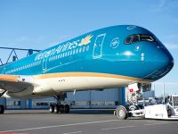 Vietnam Airlines trên đường băng mới