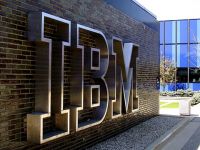 IBM - Gã khổng lồ già đang dần suy yếu