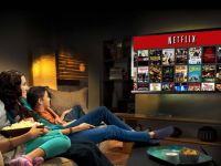 Khi rạp phim phản công Netflix