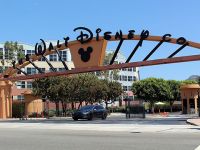 Walt Disney sẽ lập hai kênh truyền hình trực tuyến
