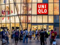 Không dựa vào mẫu mã, chiến lược nào giúp Uniqlo trở nên phổ biến trên toàn thế giới?