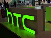 Chịu thua Samsung và Apple, HTC chuẩn bị bán mình?