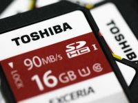 Bị Samsung đe dọa, Toshiba và Western Digital bỏ qua mâu thuẫn để hợp nhất