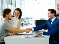 Thu thu nhập nghề sales: 80% đến từ khách hàng cũ