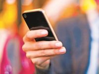 Smartphone Việt Nam đón sóng yếu
