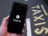 Thế giới chống chọi Uber, Uber chống lại thế giới