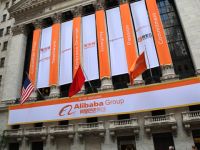 Alibaba và Tencent đứng trước áp lực lớn