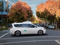 Alphabet chuẩn bị mở dịch vụ taxi không người lái đầu tiên trên thế giới