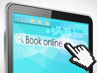 Trang web đặt phòng nội địa tìm khe cửa hẹp