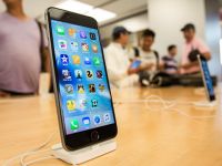 iPhone là thiết bị công nghệ bán chạy nhất 2017