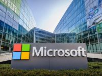 Microsoft sa thải hàng trăm nhân viên