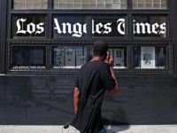 Bác sỹ tỷ phú mua Los Angeles Times với giá hơn 500 triệu USD
