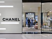 Kiểu bán hàng không bao giờ giảm giá của thương hiệu Chanel