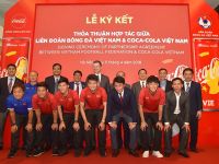 Coca-Cola ra mắt phiên bản lon đặc biệt cổ động tinh thần bóng đá Việt
