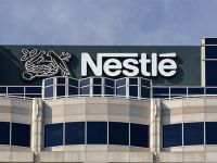Nestlé chi 7,2 tỷ USD để bán cà phê Starbucks