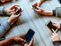 Người dùng Android vẫn ki bo hơn fan iOS