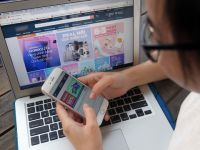 Giá đỡ nào cho “chợ online” Việt