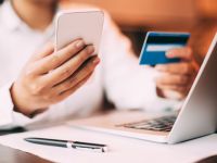 Người Việt không chịu dùng dịch vụ tài chính hiện đại?