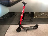 Uber ra mắt dịch vụ cho thuê xe scooter điện đầu tiên