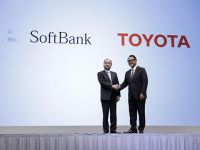 Toyota và Softbank hợp tác phát triển xe tự hành
