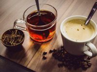 Khẩu vị người Việt: Trà hay Cà phê?