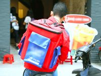 Cuộc chiến của các công ty giao đồ ăn trực tuyến