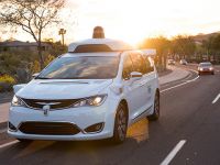 Đã có dịch vụ taxi không cần người lái đầu tiên trên thế giới