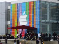 Apple che giấu điều gì sau những thay đổi về nhân sự cấp cao?