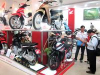 Thị trường xe máy sau Tết: Giá xe giảm, người tiêu dùng thờ ơ