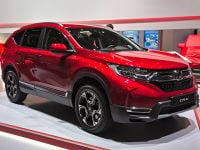 [Infographic] Top 10 ôtô bán chạy tháng 1: Honda CR-V chiếm ngôi đầu của Toyota Vios