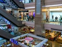 80% doanh thu bán lẻ đến từ các cửa hàng