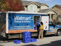 Walmart và Target đang “qua mặt” Amazon về mảng giao hàng