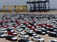 Người Việt giảm nhập gần 1.000 chiếc ô tô trong tháng 4
