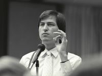 Steve Jobs thao túng người khác như thế nào?