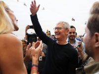 Vượt qua Aramco, Apple trở thành công ty có giá trị nhất thế giới