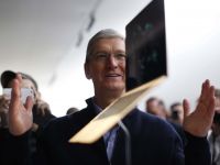 CEO Tim Cook – người viết tiếp câu chuyện của Apple