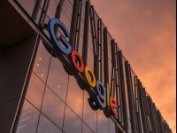 Google khủng hoảng tuổi trung niên