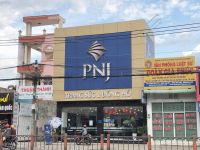 PNJ báo lãi giảm hơn 20% trong 9 tháng đầu năm 2020