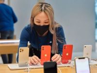 Apple lãi kỷ lục nhờ doanh số iPhone